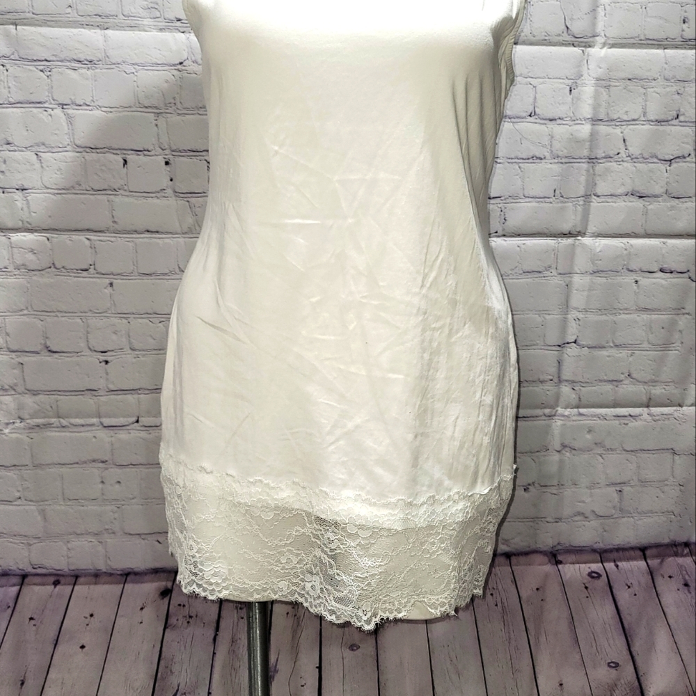 Soma Women's XL Tank with Lace Bottom